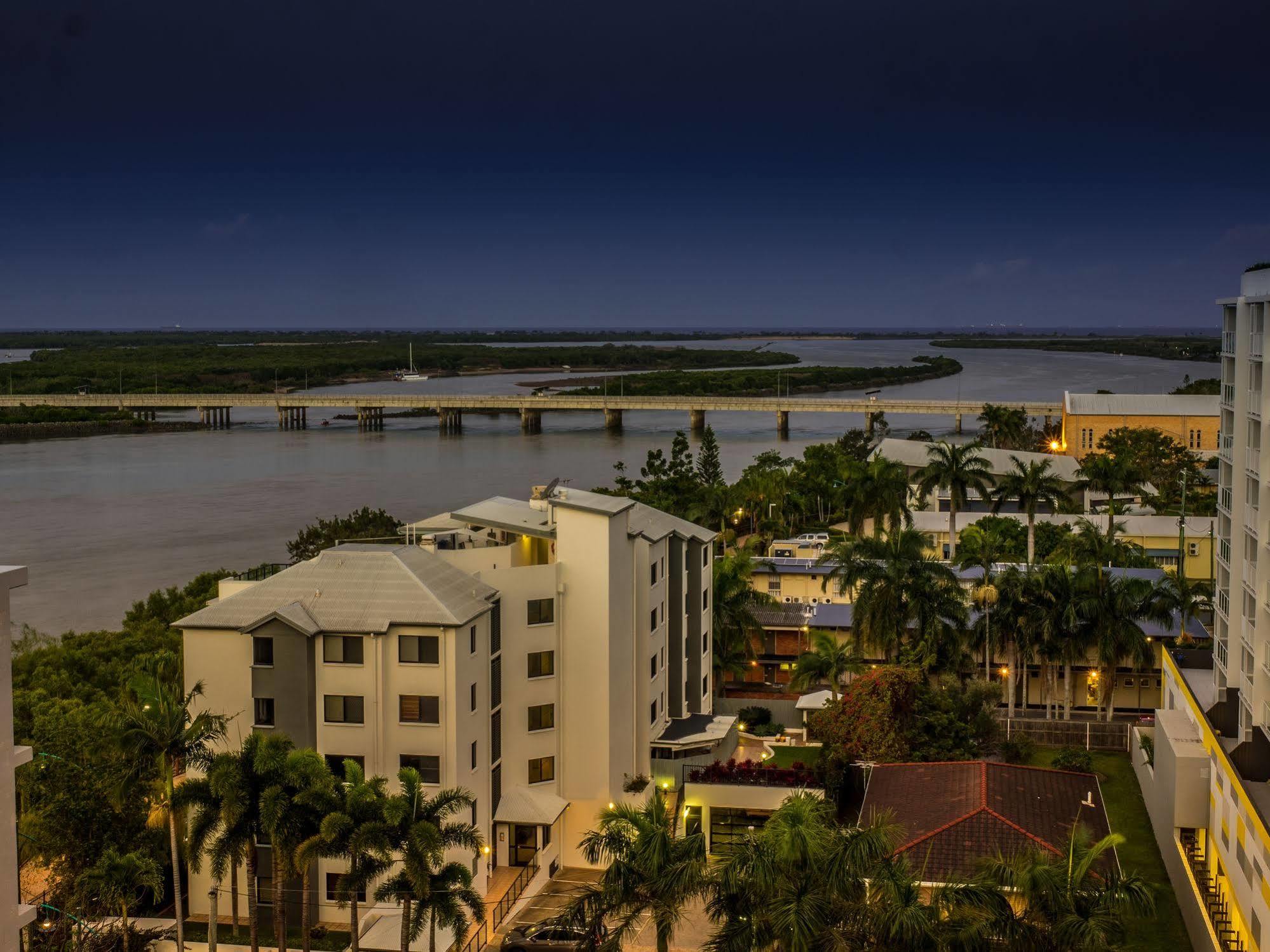 Lanai Riverside Apartments Mackay Exterior photo